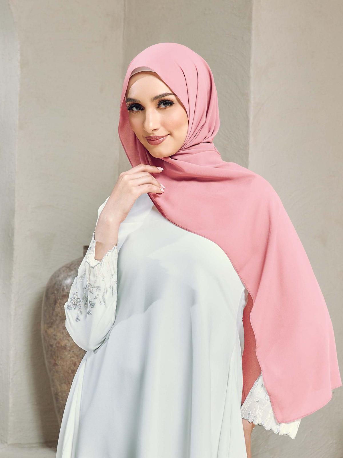 Shawl Bubblegum Diamond Chiffon Premium Curve